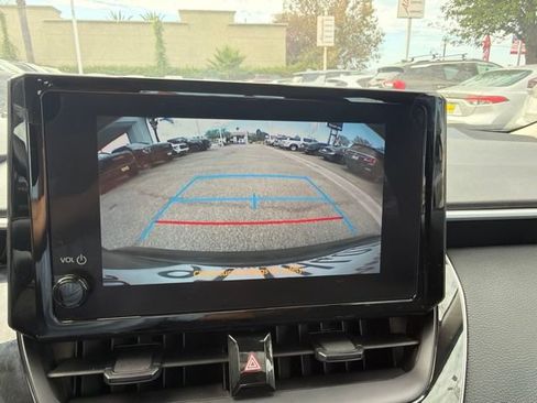 Used 2025 Toyota Corolla LE FWD image 13