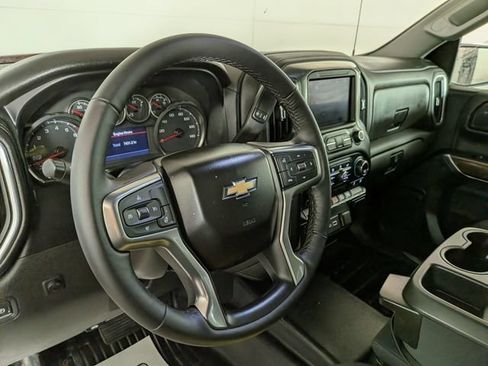 Used 2021 Chevrolet Silverado 1500 LT AWD/4WD image 18