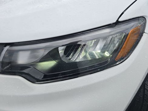 Used 2022 Jeep Compass Latitude image 31