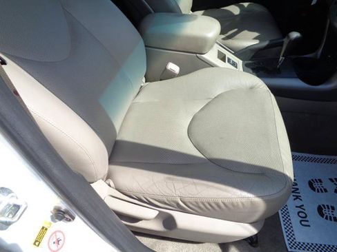 Used 2008 Toyota RAV4 Limited AWD/4WD image 22