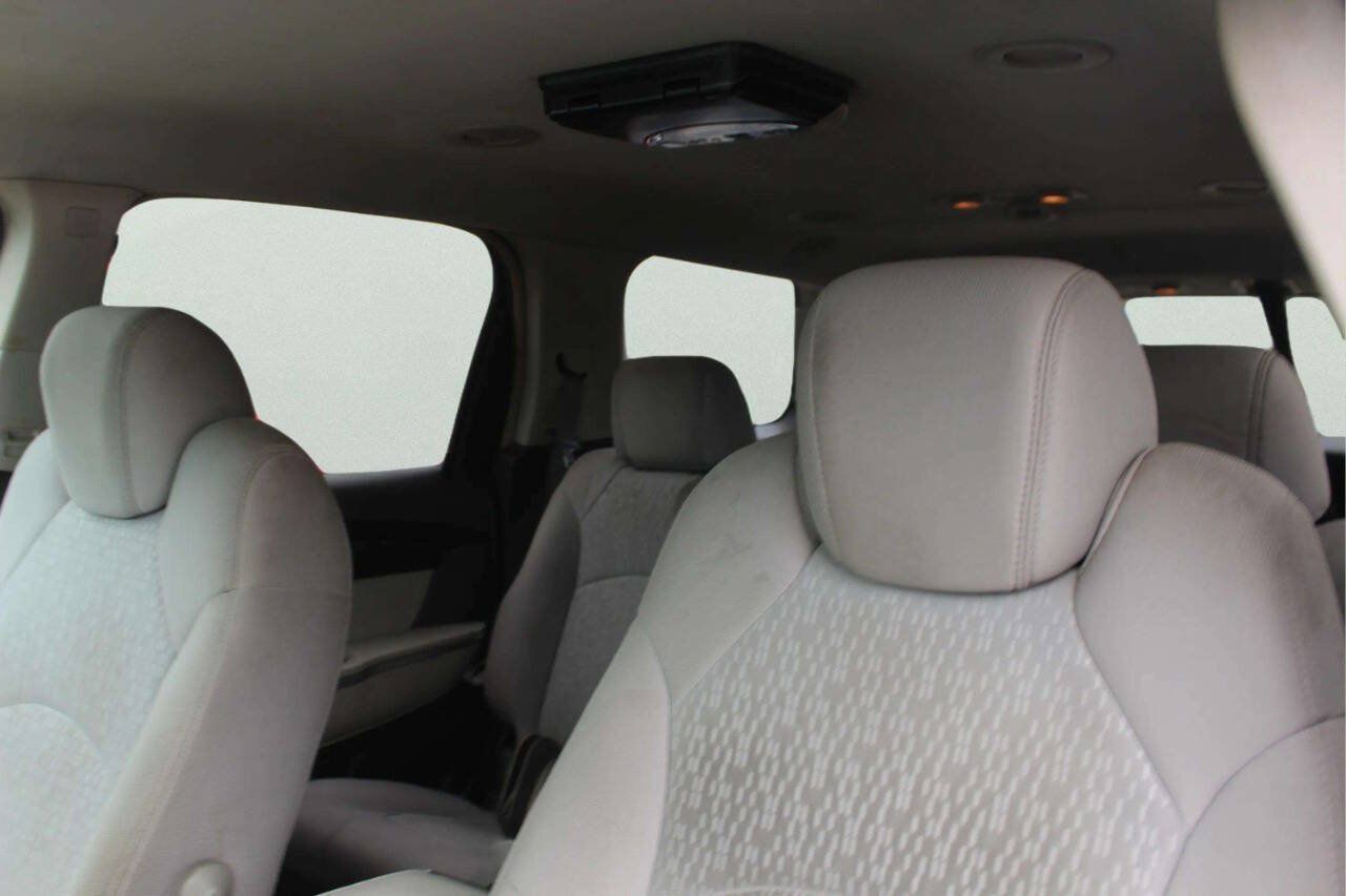 Used 2007 GMC Acadia SLE w/ Convenience Package FWD image 7