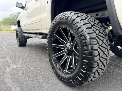 Used 2014 GMC Sierra 1500 SLE w/ Texas SLE Value Package image 14