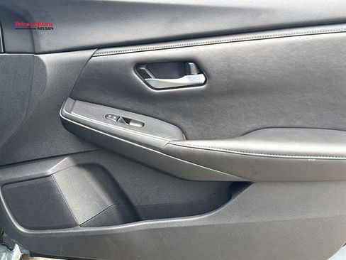 Used 2024 Nissan Sentra SV FWD image 13