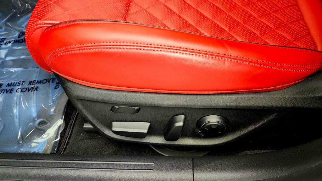 Used 2024 Genesis G70 3.3T Advanced w/ Sport Prestige Package AWD/4WD image 12