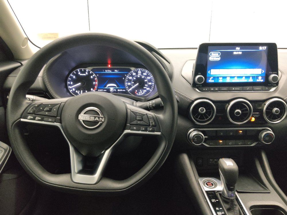Used 2025 Nissan Sentra SV FWD image 22
