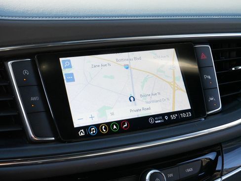 Used 2024 Buick Enclave Premium image 22