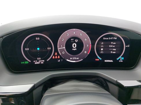 Used 2024 Porsche Panamera 4 image 21