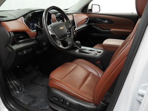 Used 2019 Chevrolet Traverse High Country w/ LPO, Floor Liner Package AWD/4WD image 10