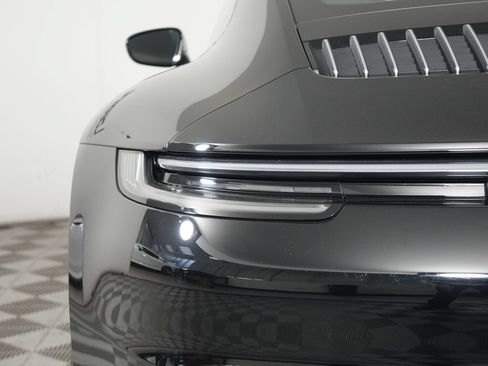 Certified 2024 Porsche 911 Carrera 4 AWD/4WD image 13