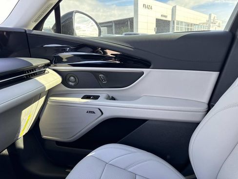 New 2026 Lincoln Nautilus Premier w/ Equipment Group 102A image 22