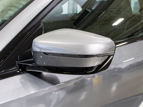 Used 2025 BMW 230i xDrive Coupe image 10