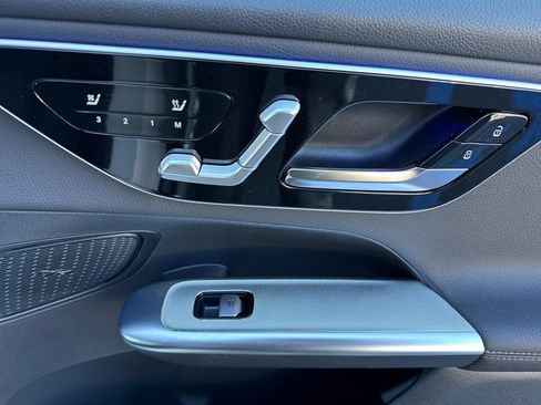 New 2026 Mercedes-Benz GLC 300 image 34