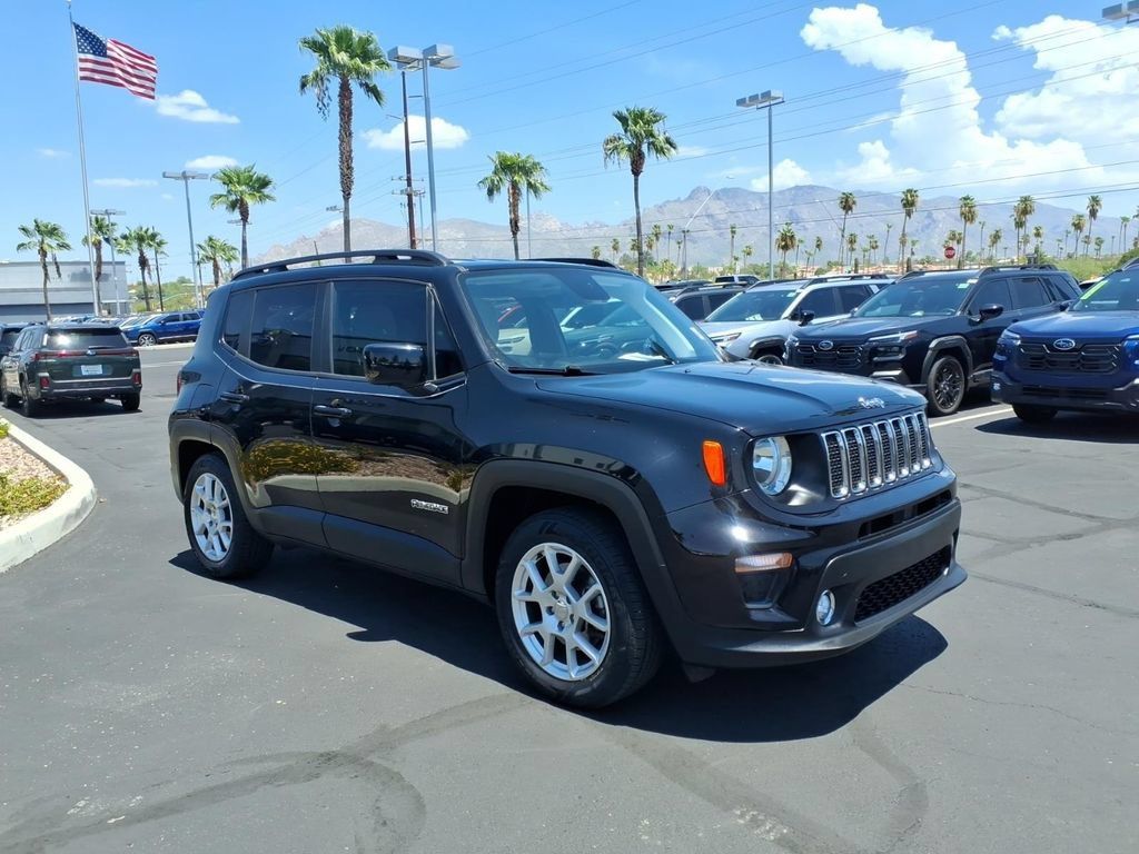 Used 2019 Jeep Renegade Latitude FWD image 31
