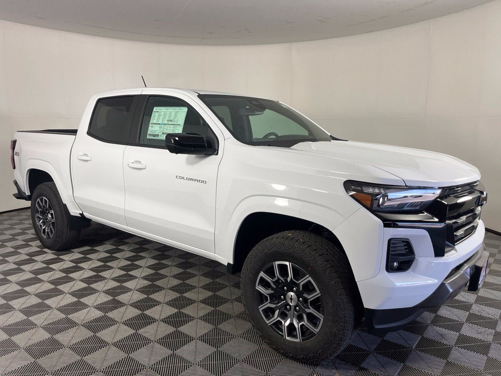 New 2026 Chevrolet Colorado Z71 w/ Technology Package AWD/4WD image 1