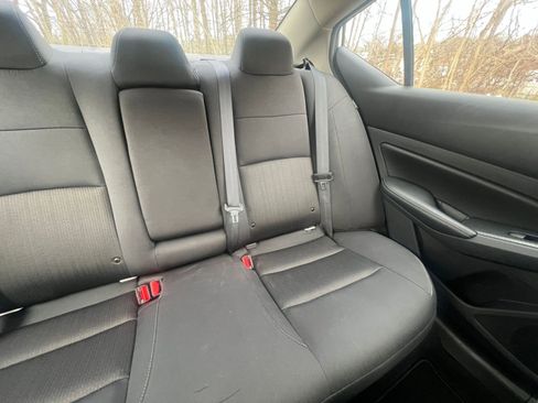 Used 2025 Nissan Altima 2.5 SV image 32