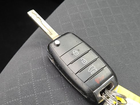 Used 2018 Kia Sorento AWD image 31