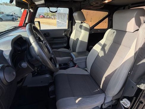 Used 2007 Jeep Wrangler X image 11