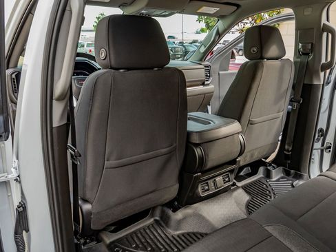 Used 2024 GMC Sierra 3500 SLE image 34