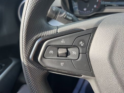 Used 2025 Chevrolet Trax LS image 16