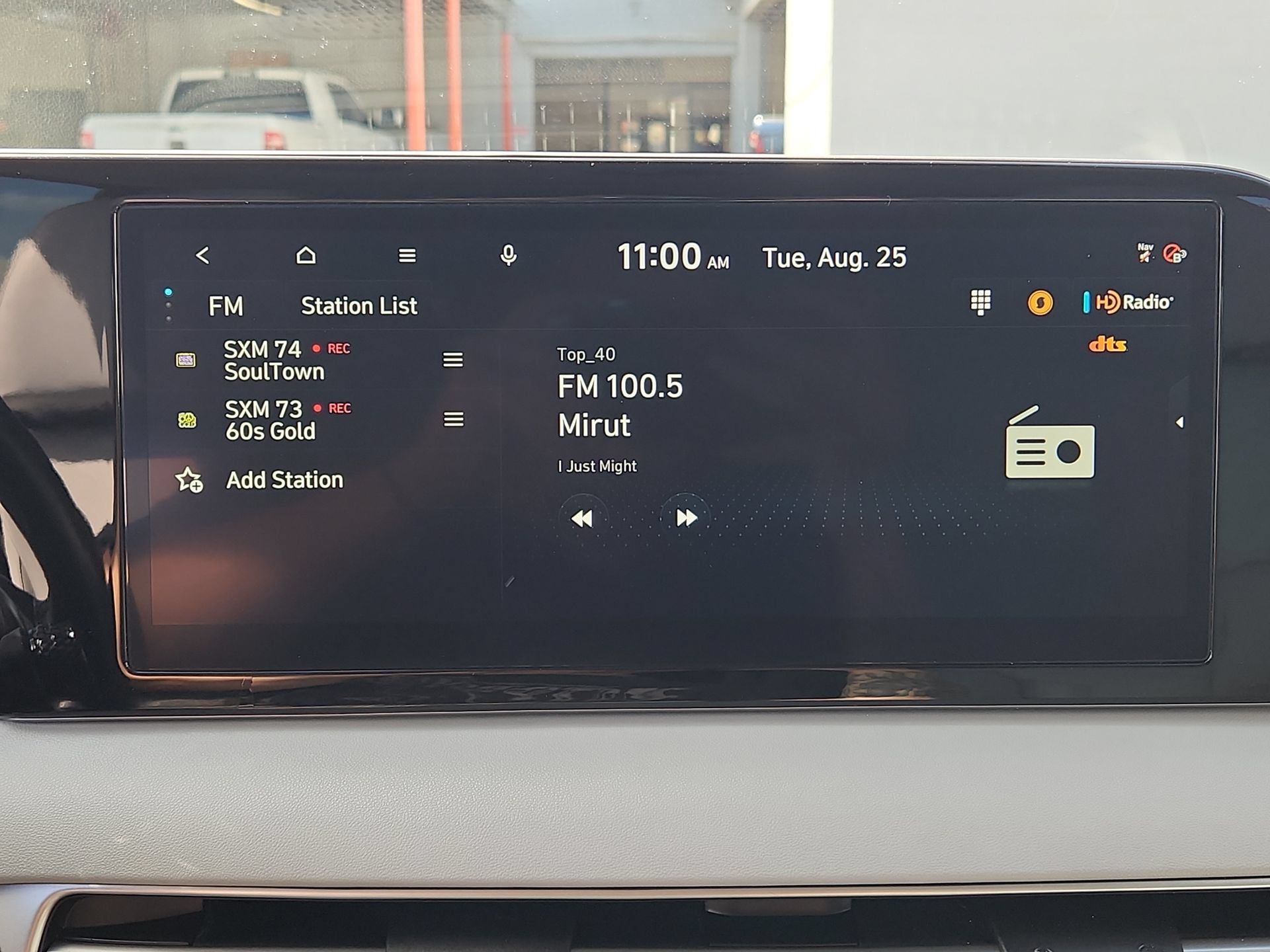 Used 2024 Hyundai Palisade SEL FWD image 12