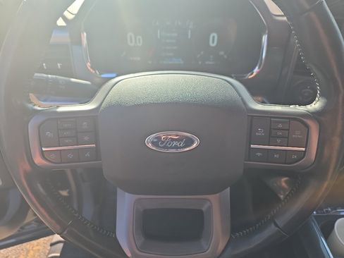 Used 2022 Ford F150 Lariat w/ Equipment Group 502A High image 17