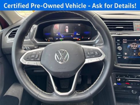 Certified 2023 Volkswagen Tiguan SE w/ Panoramic Sunroof Package AWD/4WD image 10