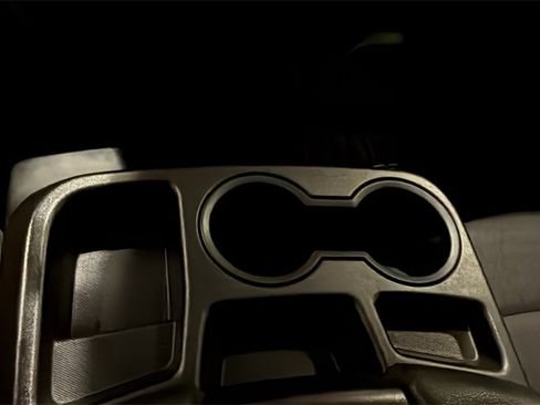 Used 2022 Chevrolet Silverado 1500 LT image 25