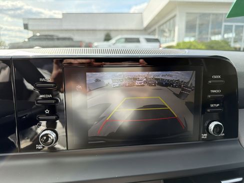 Used 2025 Kia Seltos LX image 18