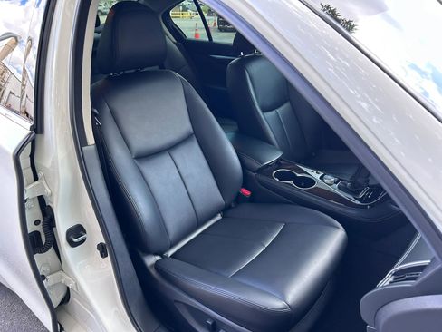 Used 2019 INFINITI Q50 Luxe w/ Essential Package (3.0T Luxe) RWD image 62