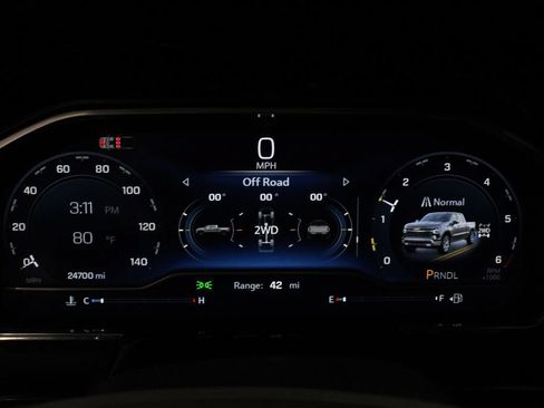 Used 2024 Chevrolet Silverado 1500 LT AWD/4WD image 27