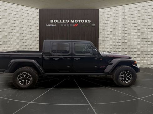 Certified 2024 Jeep Gladiator Rubicon image 1