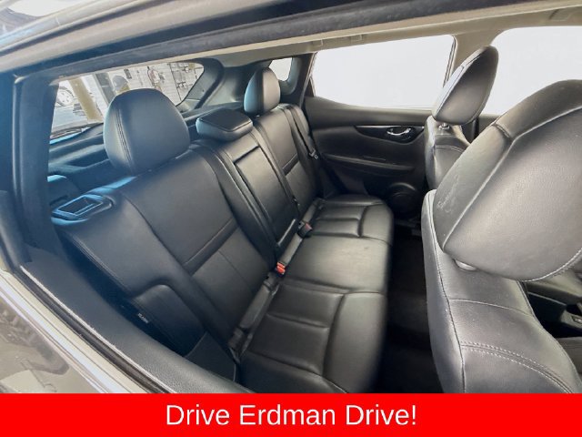 Used 2022 Nissan Rogue Sport SL w/ Premium Package AWD/4WD image 27
