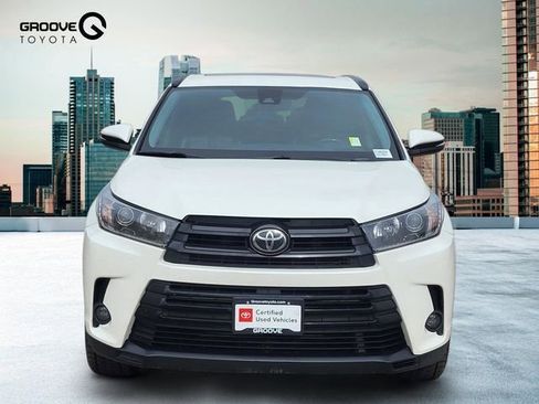 Used 2019 Toyota Highlander SE image 9