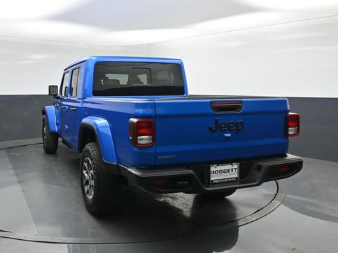 New 2026 Jeep Gladiator Sport image 5