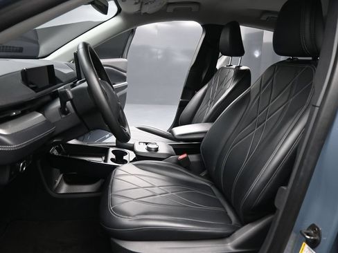 Used 2023 Ford Mustang Mach-E Select RWD image 9