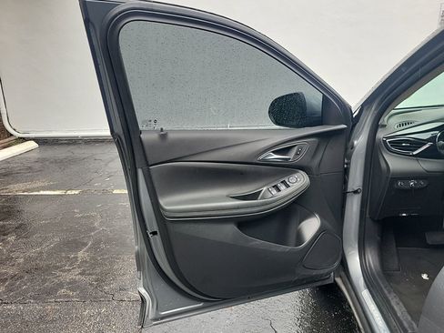Used 2023 Buick Encore GX Preferred FWD image 19