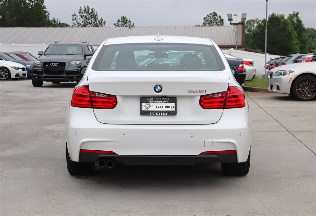 Used 2014 BMW 328i Sedan RWD image 6
