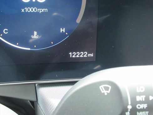 Used 2024 Hyundai Sonata SEL w/ Convenience Package FWD image 30