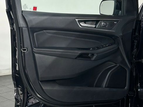 Used 2019 Ford Edge Titanium AWD/4WD image 35
