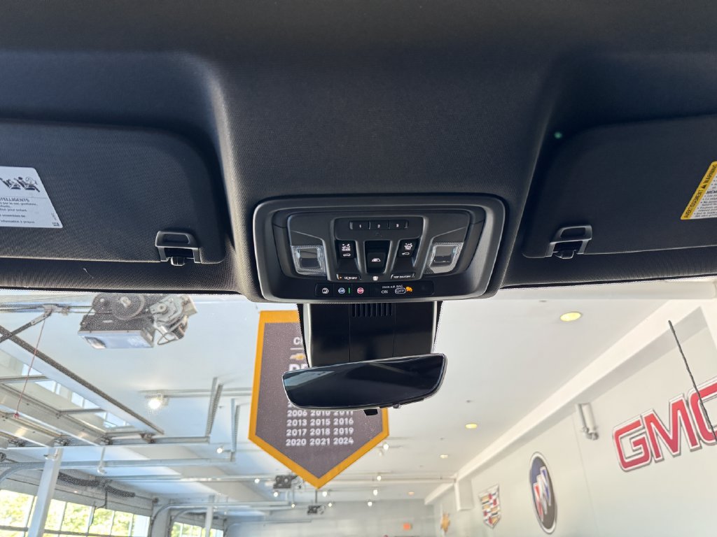 Certified 2025 Chevrolet Silverado 3500 High Country w/ Technology Package AWD/4WD image 29