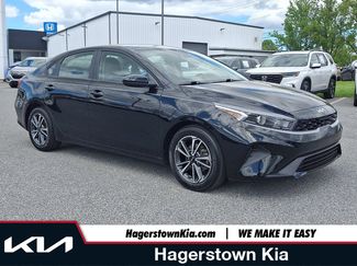 Used 2023 Kia Forte LXS FWD video 1