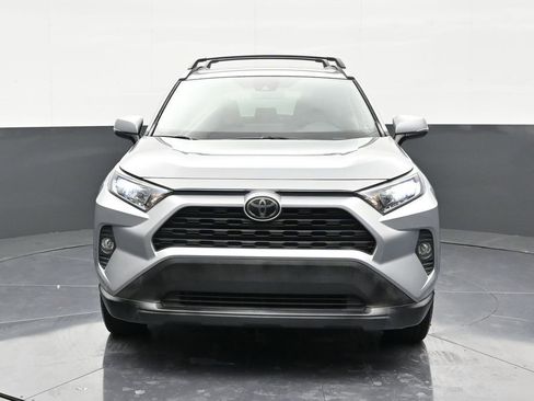 Used 2020 Toyota RAV4 XLE FWD image 8