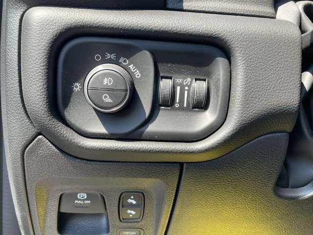 New 2026 RAM 1500 Big Horn AWD/4WD image 29