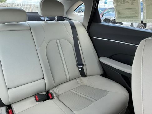 Used 2025 Hyundai Sonata SEL FWD image 32