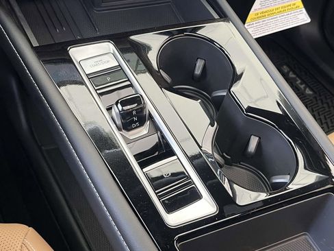 New 2026 Volkswagen Atlas Cross Sport SEL R-Line image 25