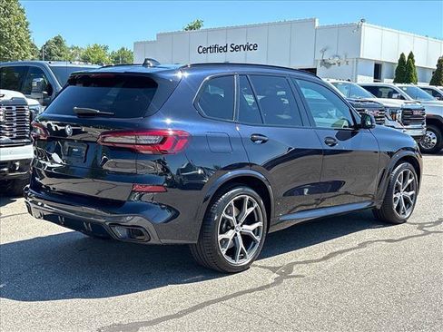 Used 2021 BMW X5 sDrive40i w/ M Sport Package RWD image 2