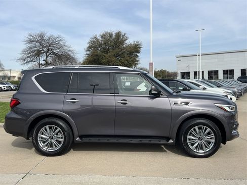 Used 2024 INFINITI QX80 Luxe image 3