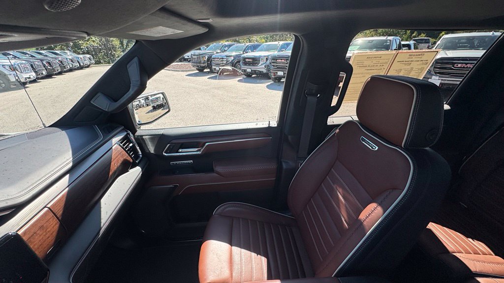 Used 2023 GMC Sierra 1500 Denali Ultimate AWD/4WD image 31