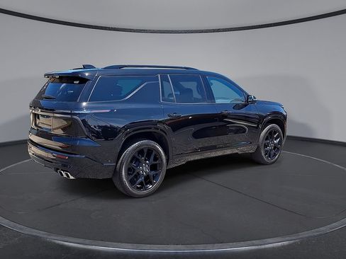Used 2024 Chevrolet Traverse RS FWD image 4