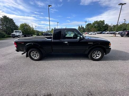 Used 2011 Ford Ranger Sport w/ Bright Trim Group AWD/4WD image 2